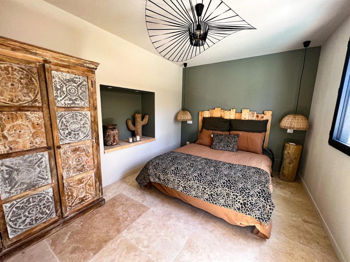 Villa De La K Ventabren Екстериор снимка