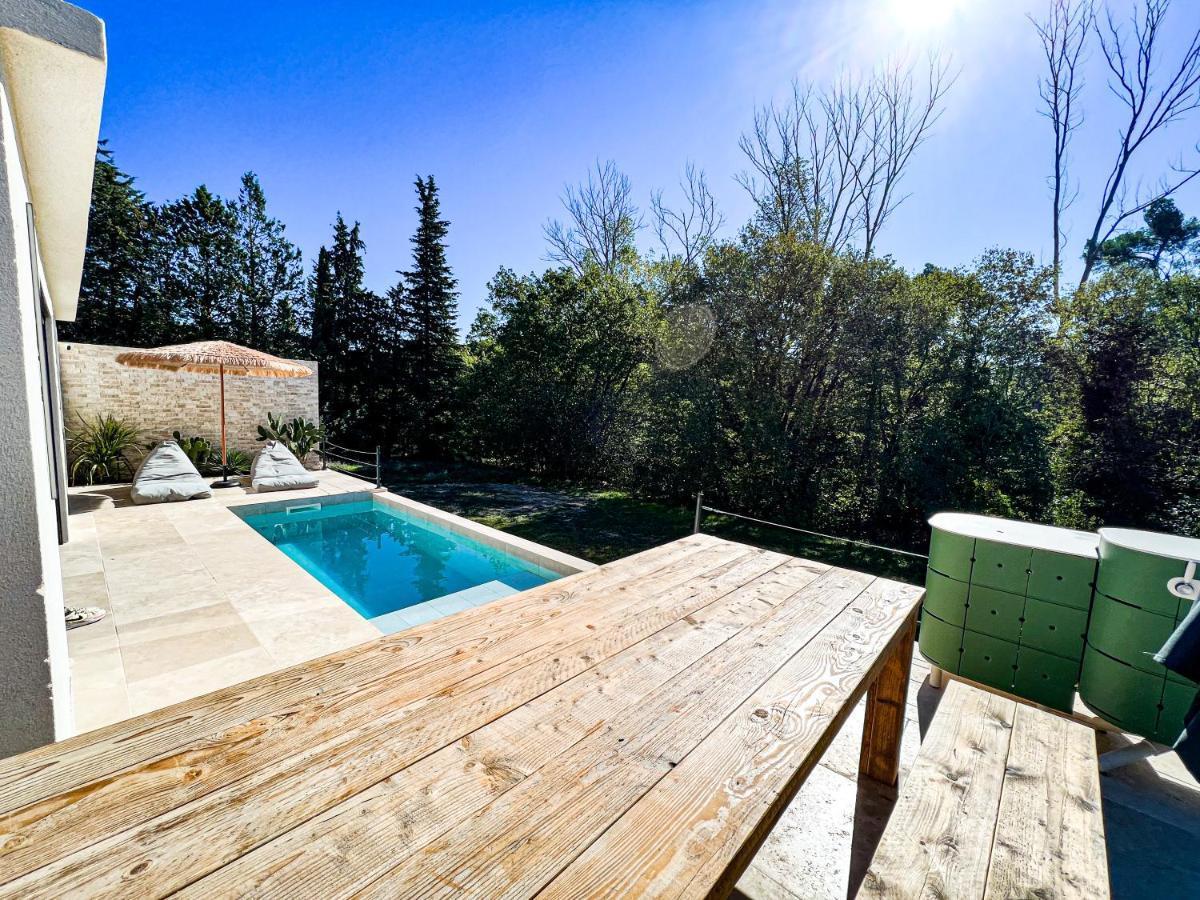 Villa De La K Ventabren Екстериор снимка